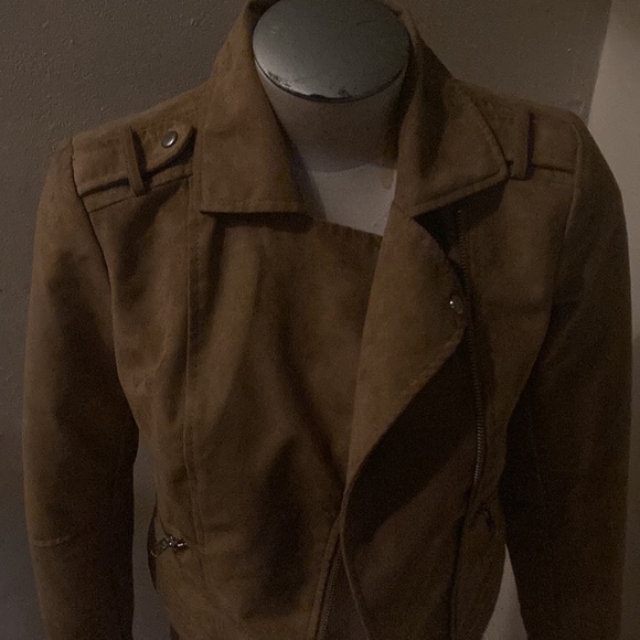 Anna - Picture 3 of 5